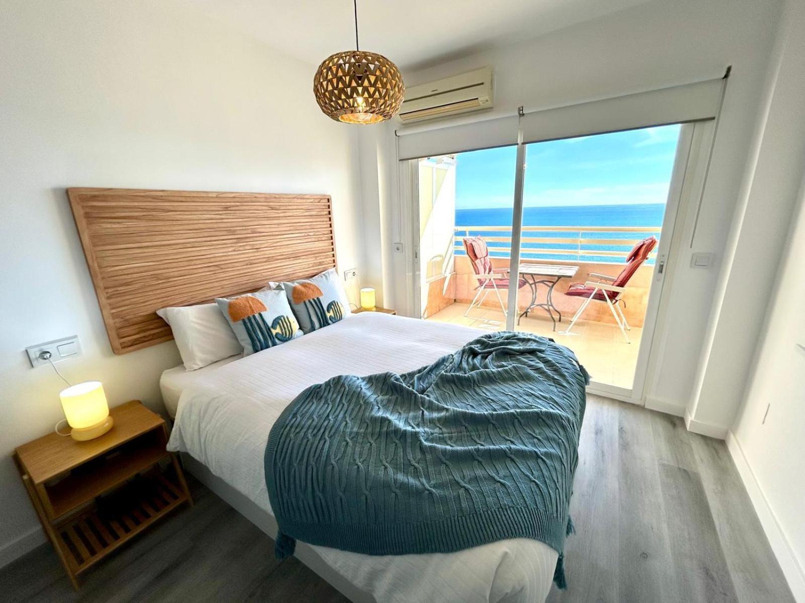 Stella Maris - Amazing Frontal Sea Views With Pool & Terrace By 10Tosea Apartment Фуeнхирола Екстериор снимка