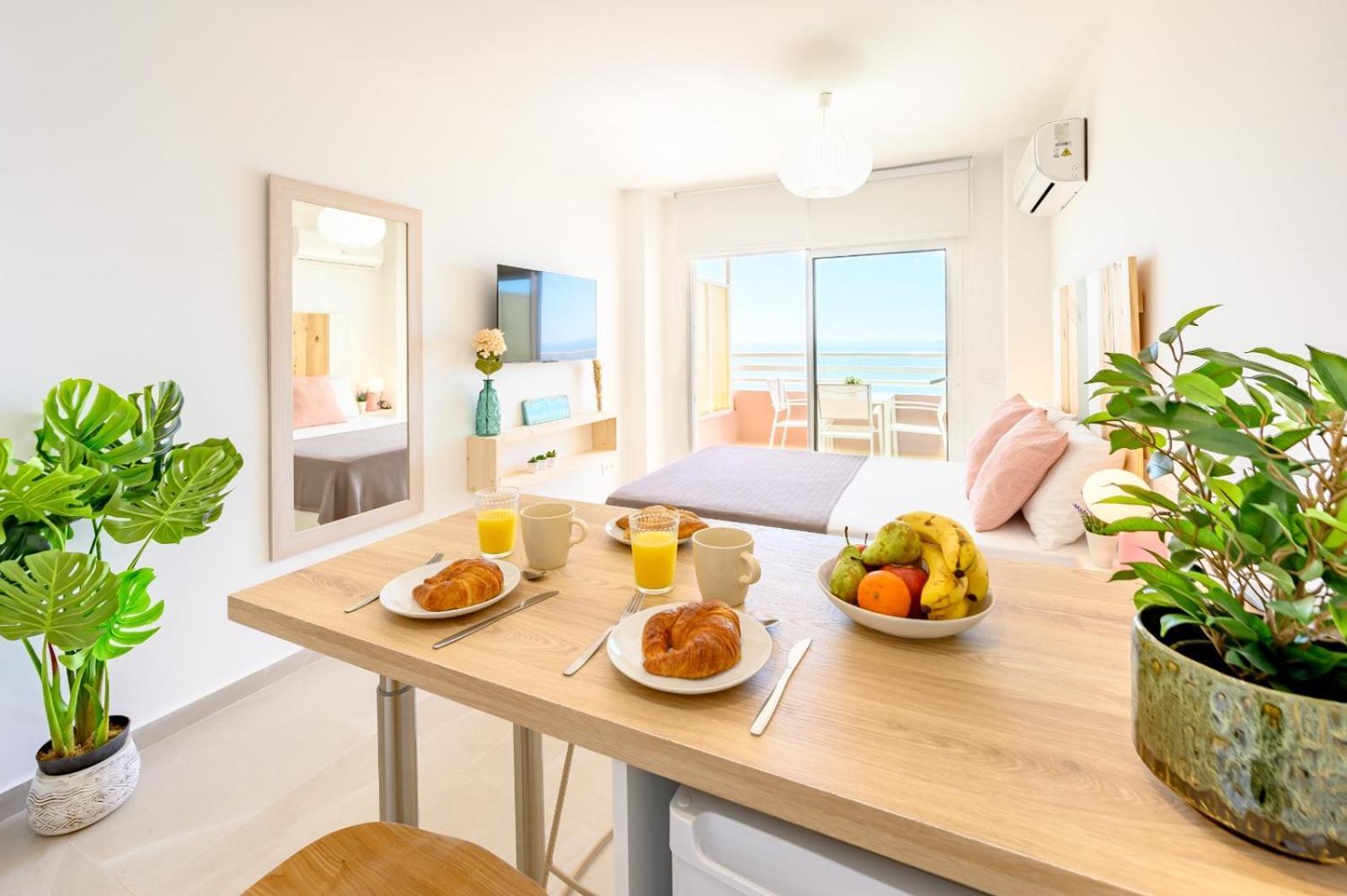 Stella Maris - Amazing Frontal Sea Views With Pool & Terrace By 10Tosea Apartment Фуeнхирола Екстериор снимка