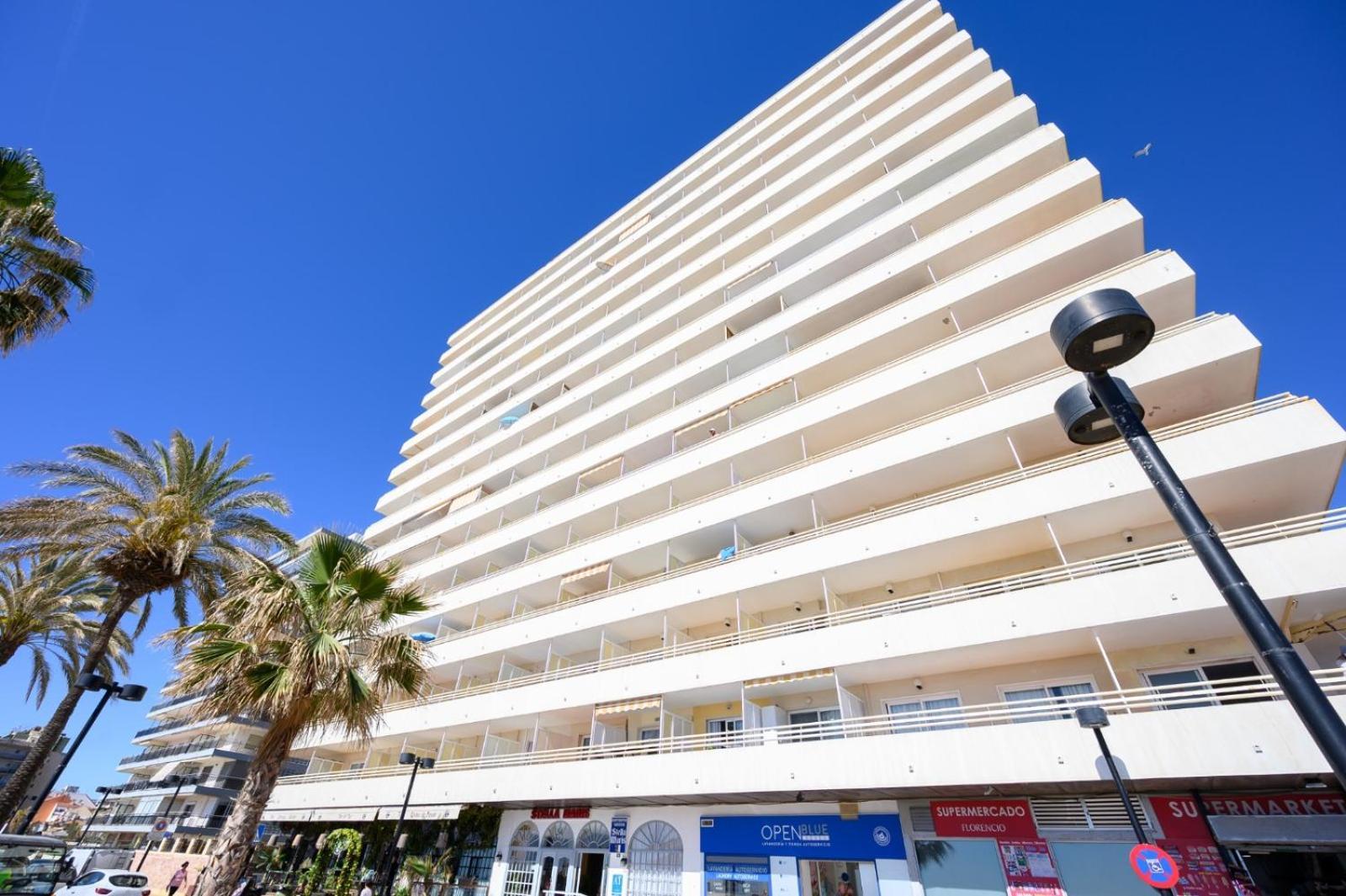 Stella Maris - Amazing Frontal Sea Views With Pool & Terrace By 10Tosea Apartment Фуeнхирола Екстериор снимка