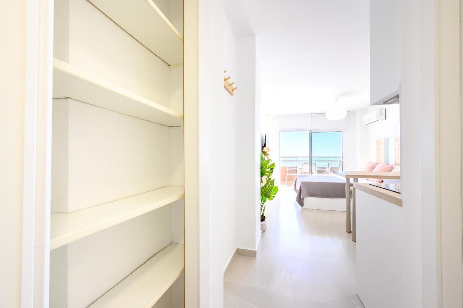Stella Maris - Amazing Frontal Sea Views With Pool & Terrace By 10Tosea Apartment Фуeнхирола Екстериор снимка